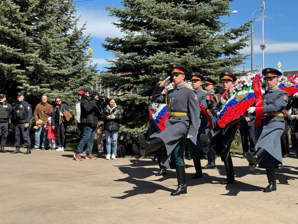 Парк Победы.jpg Парк Победы.jpg