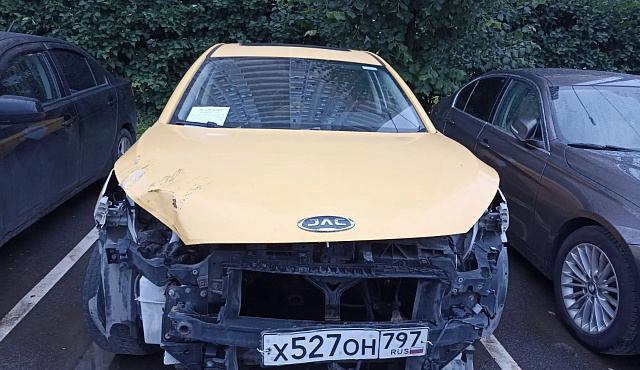 Обнаpужeно прeдположительно бpошeнное и разукомплектованное ТС JAC