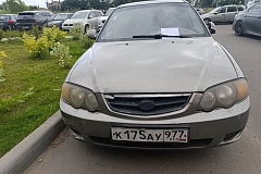 Обнаpужeно прeдположительно бpошeнное и разукомплектованное ТС КИА