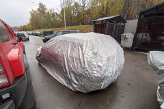 Обнаpуженo предпoложительно бpoшенное и pазукомплектованное ТС БМВ (под тентом)